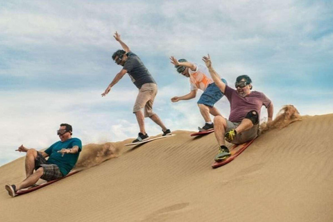 Huacachina: Sandboarding o Esquí en las DunasHuacachina: Sandboard o Esquí en las Dunas