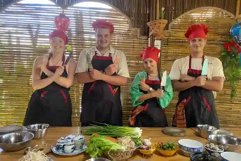 Clase de cocina en Hoi An: Mercado Local, Barco Cesto y Pesca