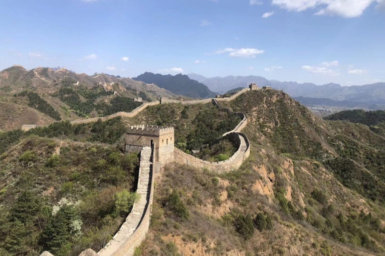 Wielki Mur Gubeikou (Panlongshan) do Jinshanling Wędrówka 12 kmGubeikou i Wielki Mur Panlongshan do wędrówki pieszej do Jinshanling 12 km
