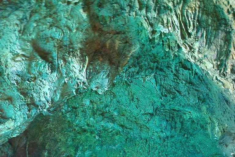 لا سبيتسيا: جولة عند غروب الشمس في قوارب الكاياك والكهوف مع السباحة والمشهياتلا سبيتسيا: جولة غروب 