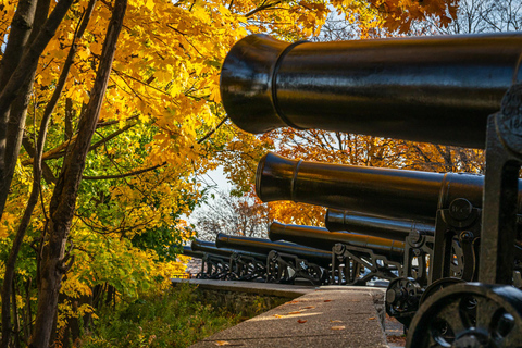 Quebec City: Old Quebec Exclusive Walking Tour with Guide