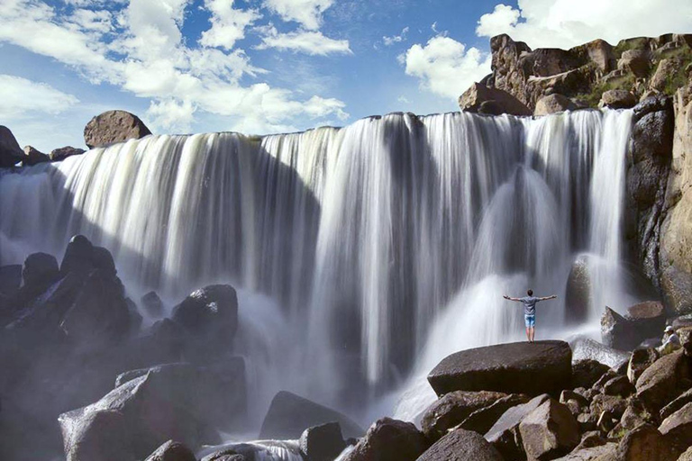 Adventure Day in Arequipa: Pillones Waterfall + Rock Forest