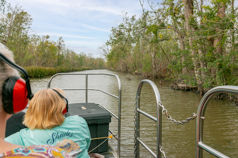 De Nova Orleans: Airboat no pântano, 2 passeios em plantações e almoçoDe Nova Orleans: aerobarco do pântano, 2 passeios de plantação e almoço