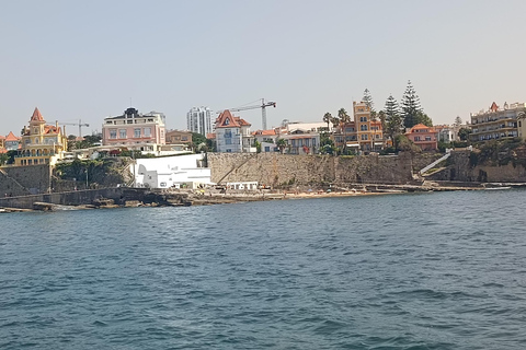 Cascais: Sunset Cruise to Lisbon with Open Bar