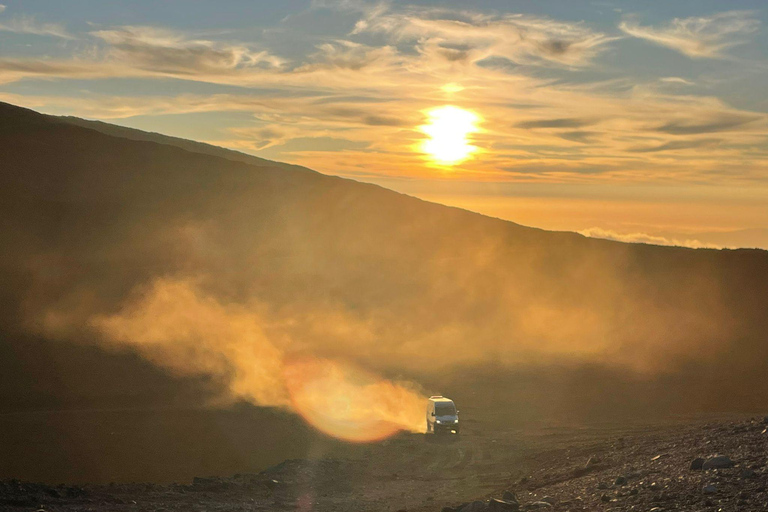 Mt. Etna North: Sunset at 2,850 meters in a 4x4 Etna: Sunset at 2,850 meters with 4x4 and guide