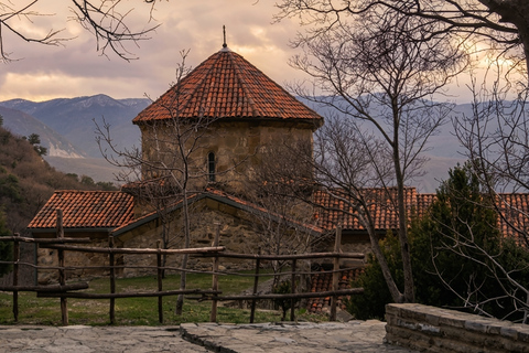 From Tbilisi: Mtskheta & Zedazeni Peak 4x4 Tour with Picnic