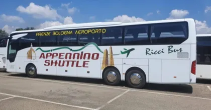 Bologna: Marconi Flughafen Bustransfer nach/von Calenzano Stadt