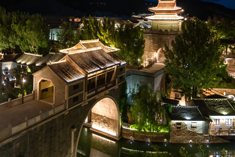 Beijing: Great Wall at Simatai & W Town Day Trip Beijing: Water Town + Night Tour of the Simatai Great Wall