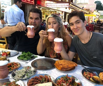 Istambul: Noite de comida turca e experiência no terraço