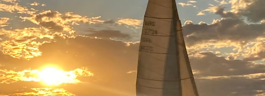 Buenos Aires : balade en voilier, vue imprenable sur la ville et repas à bord
