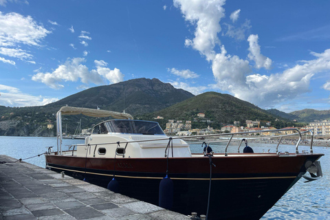 Levanto: Cinque Terre Boat Tour with Lunch or Aperitif