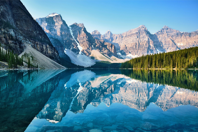 Lake Louise: Moraine & Louise Lake Half-Day Highlights Tour
