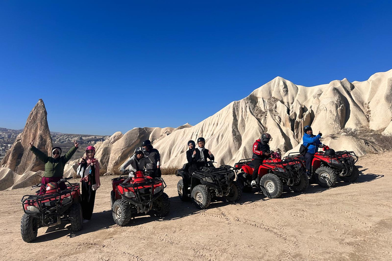 Capadocia: excursión en quad con puesta de sol en el Valle del AmorCapadocia: excursión de 1 hora en quad con traslado desde el hotel.