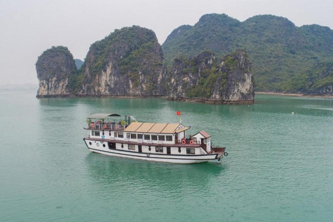 From Hanoi: Ha Long Bay 2-Day Cruise with Meals