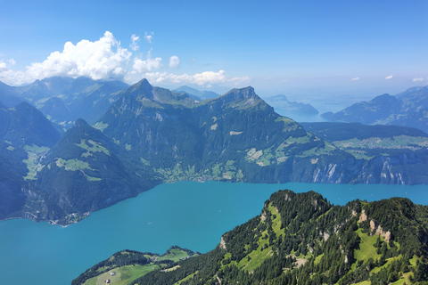 Tagestour ab Zürich: Bergwanderung auf den Rophaien mit ortskundigem GuideTagestour ab Zürich: Bergwanderung in Rophaien mit ortskundigem Guide