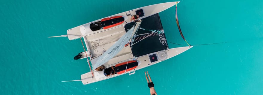 Sailing partagé : excursion en voilier sur la lagune de Bacalar.