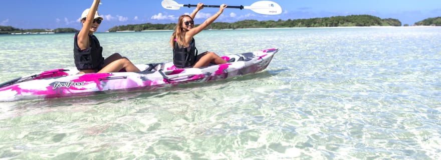 Ishigaki : SUP ou canoë dans la baie de Kabira et visite touristique de Taketomi