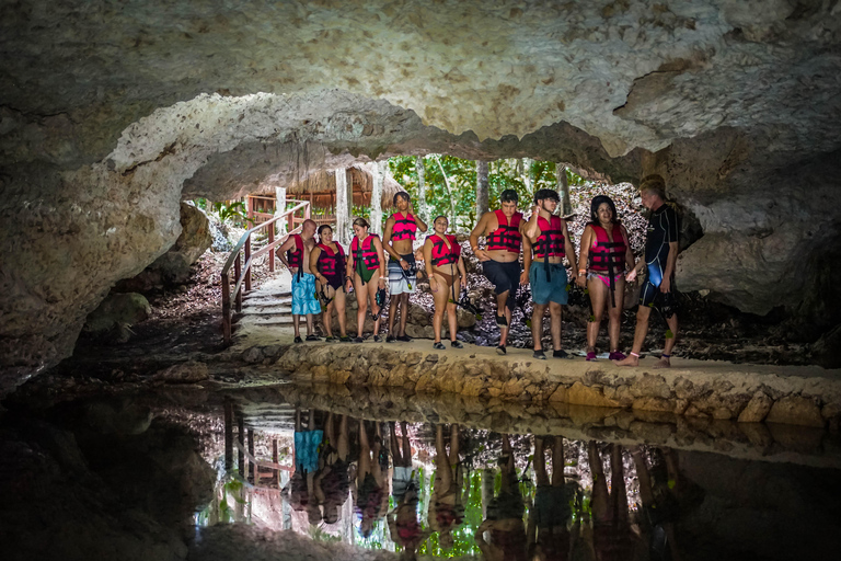 Cancun / Riviera Maya: ruïnes van Tulum, zwemmen in zeeschildpadden en cenotesTour met pick-up uit Cancun