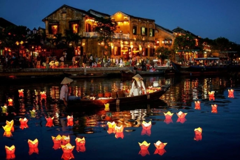 Hoi An City & Street Foods - Rejs łodzią - Upuść latarnię z kwiatamiHoi An City Tour - przejażdżka łodzią - jedzenie z latarni ulicznych