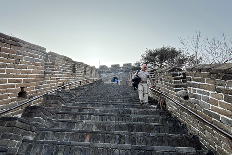 Beijing: Mutianyu Great Wall & Changling Tomb Private Tour transfer to Mutianyu Greatwall with tickets