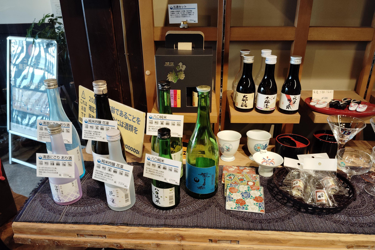 Hiroshima Visita a la fábrica de sake Saijo con degustación 2h