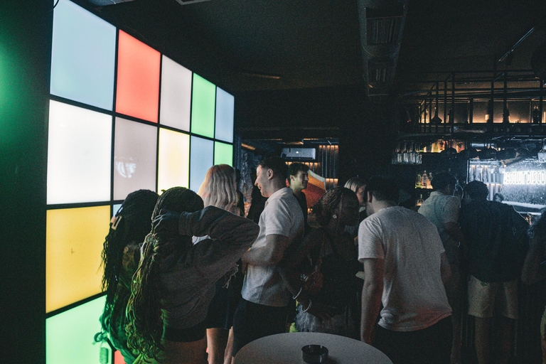 Tirana: Pub Crawl with 1 hour of Unlimited Drinks