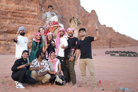 Wadi Rum: Solo Travelers Desert Adventure with Dinner