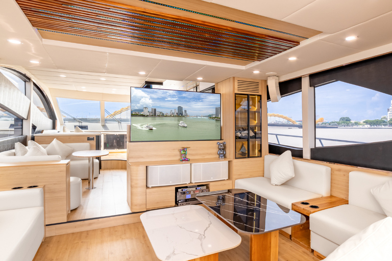 Da Nang: Private Luxury Yacht & Dragon Bridge Fire Show Luxury 2-Hour Ocean Mansion Yacht Charter – 4-Bedroom Bliss