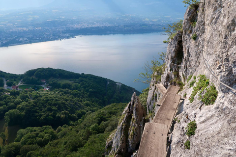 La Dent du Chat: vía ferrataLa Dent du Chat: Vía Ferrata