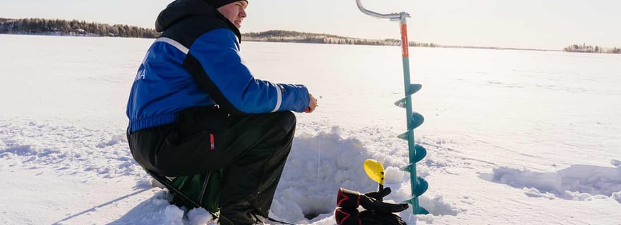 Rovaniemi : Motoneige et pêche sur glace