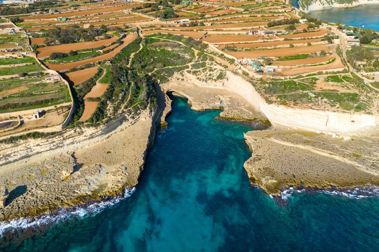 From Sliema: Marsaxlokk Market, St Peter’s Pool & Boat Tour