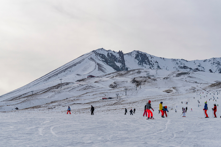 Vanuit Cappadocië: Erciyes-skitocht (optionele overnachting)Erciyes-skitocht met skipas en volledige uitrusting