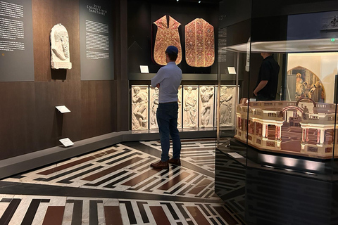 Florença: Visita ao Museu Duomo e Subida à Cúpula de BrunelleschiTour guiado pela França