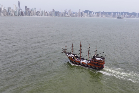 Side: Pirate Party Boat Cruise with Dinner & Drinks Side: Pirate Party Boat Cruise with Dinner & Drinks