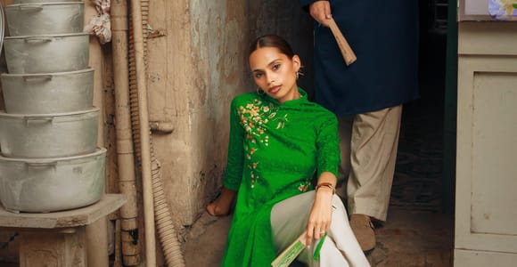 Hanoi Old Quarter: Traditional Ao Dai Rental & Add-On Shoot