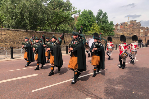 Buckingham Palace Entry & Changing of the Guard Experience