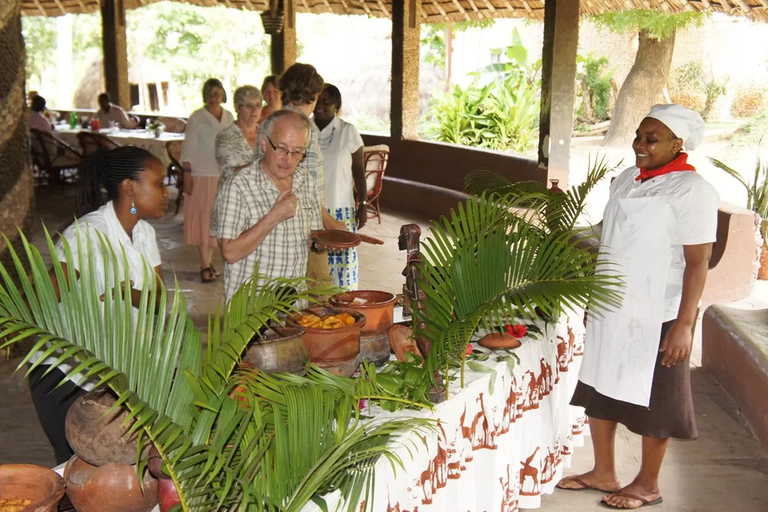 Mombasa: Fort Jesus Ljus- och musiknattsshower med middag.