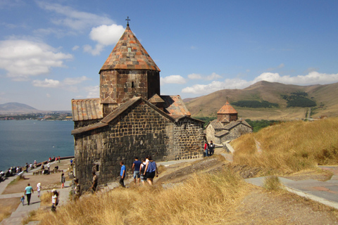 From Tbilisi: Armenia Day Tour with Yerevan City Tour