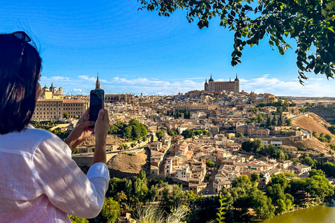 De Madrid: Visita guiada de 1 dia a Toledo, Segóvia e Ávila