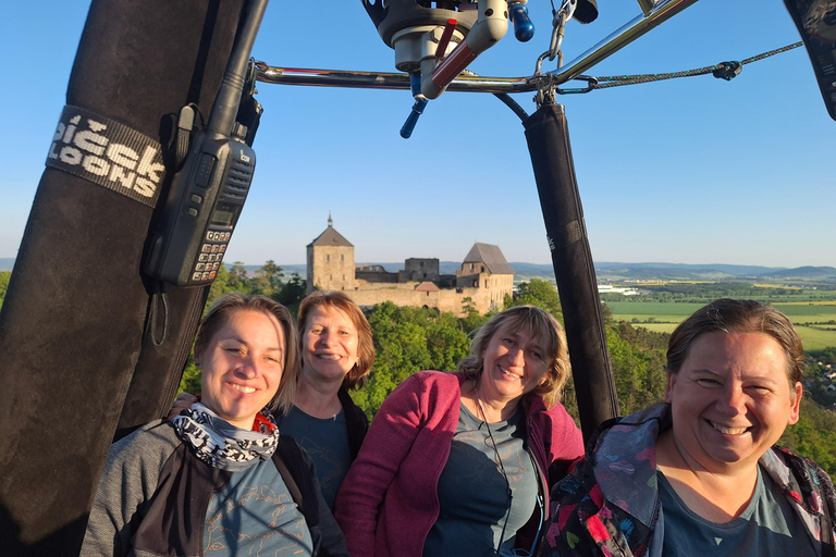 From Prague: Balloon ride with Champagne & Picnic