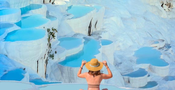 From Antalya/Kemer: Pamukkale Tour with Lunch and Transfers