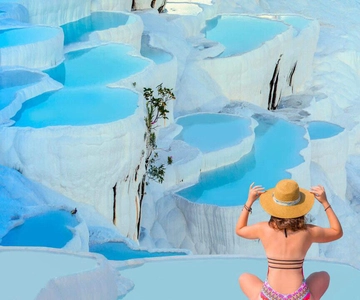 From Antalya/Kemer: Pamukkale Tour with Lunch and Transfers