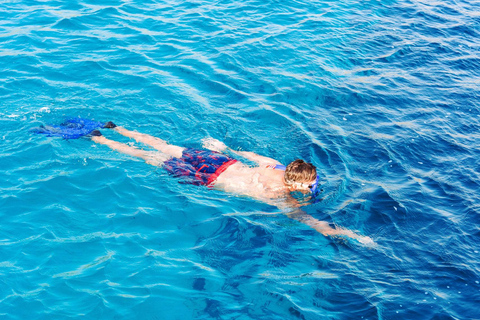 Au départ de Kissamos : Croisière en catamaran de luxe à Balos et Gramvousa