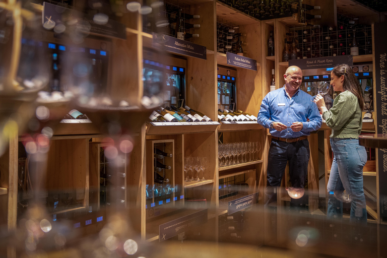 Adelaide: Hosted Tour & Tasting