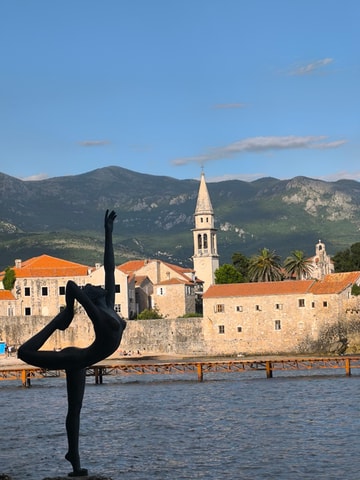 Budva: Guided Walking Tour with Old Town & Citadel