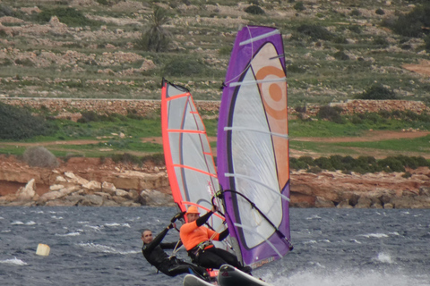 Mellieha: Windsurfles voor beginners