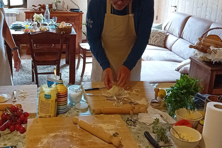 Sorrento: Marì Cooking Class in a Family Farm w/ Coast View