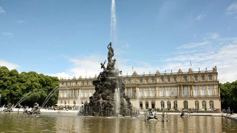 Herrenchiemsee Palace and Fraueninsel: Tour with Peter, including boat trip / Munich