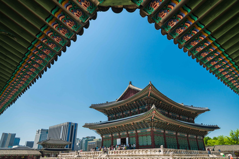 Seoul: Gyeongbokgung-palatset Rundtur i Gyeongbokgung-palatset och lunch på autentisk marknad