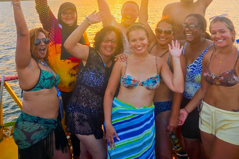 Tour por el arrecife de Buccoo y Nylon Pool con el capitán PhillipsTour en barco por Buccoo Reef con el capitán Phillips